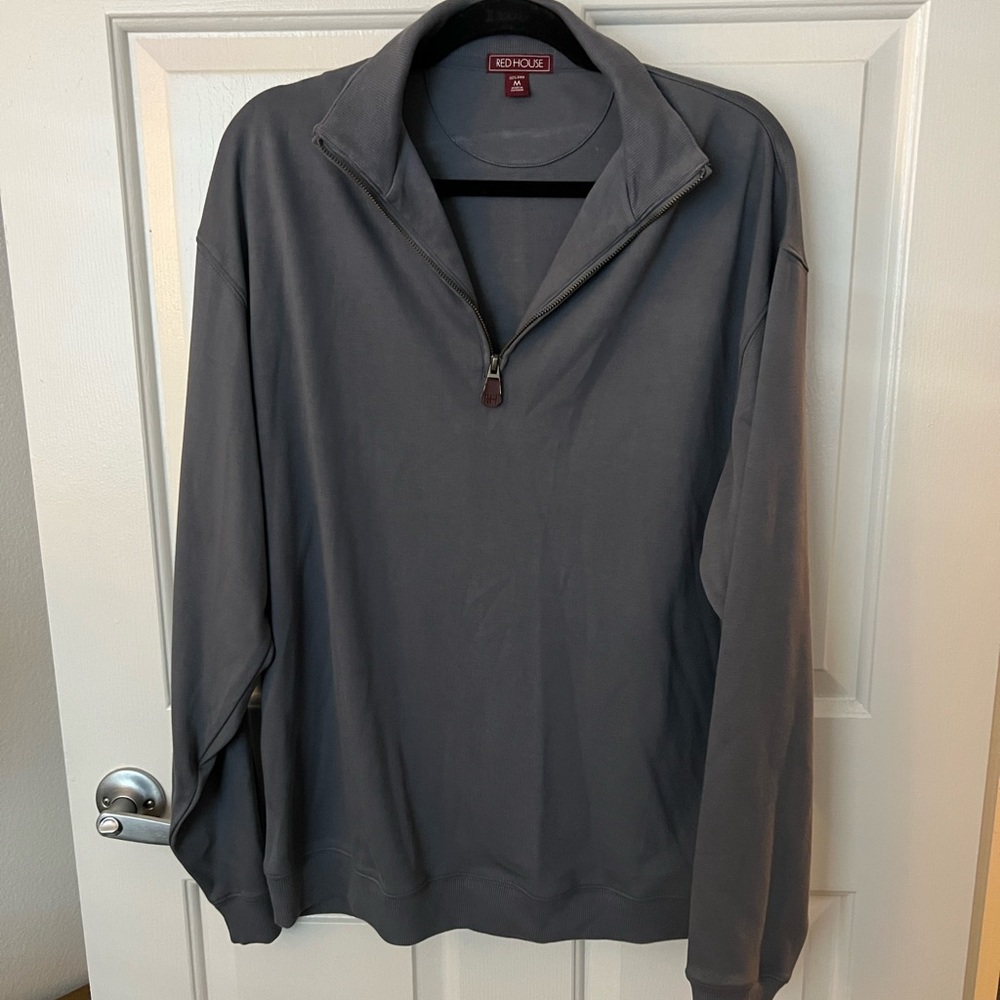 Men’s Quarter Zip sweater